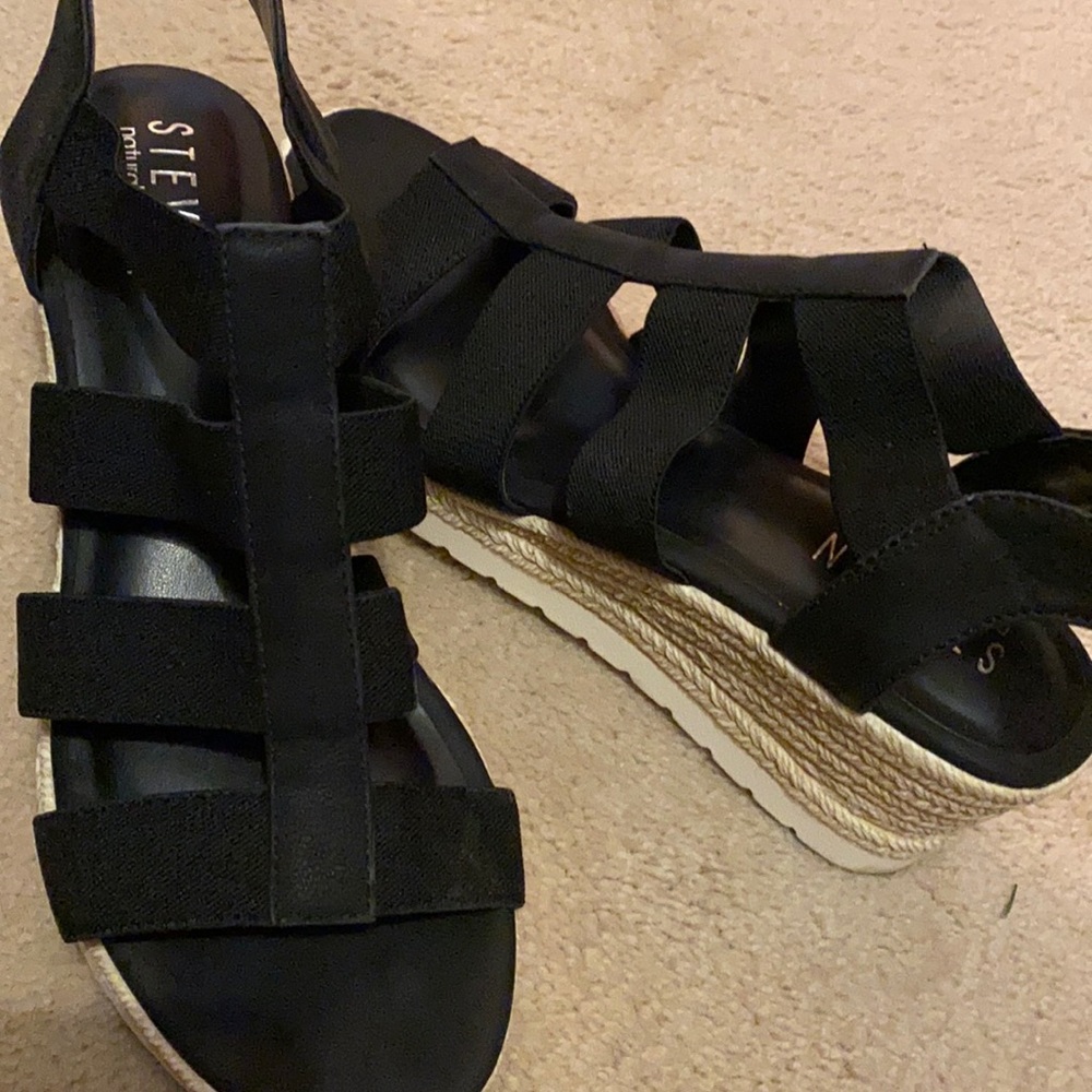 Strappy Black comfort wedges